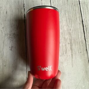 PREOWNED SWELL 18 OUNCE RED CUP WITH LID TUMBLER STAINLESS